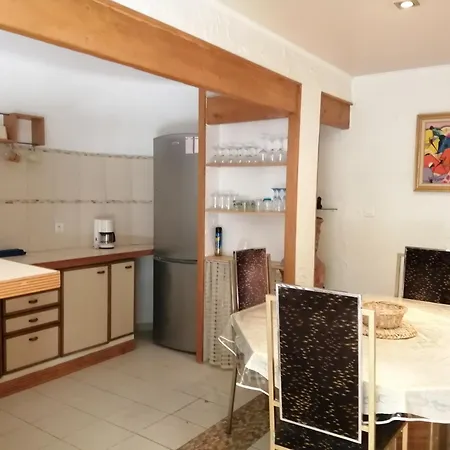 Apartment Croisette 3 Bedrooms Cannes